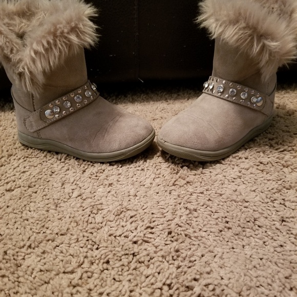 Shoes Girls Fuzzy Boots Poshmark